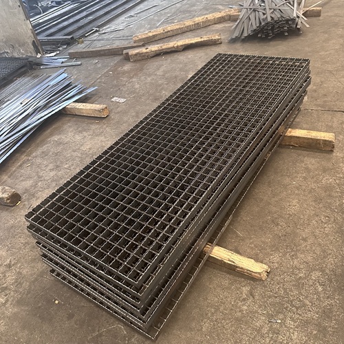 1755228851373680.jpg 69B64EA76AECDC0BBFC8A4FCDE4E66DA.jpg