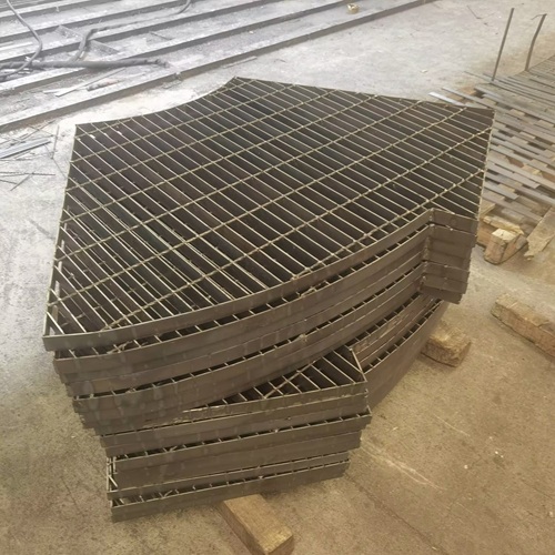 1756433858941744.jpg B5F9A83F50EF91443C560F916A751398.jpg